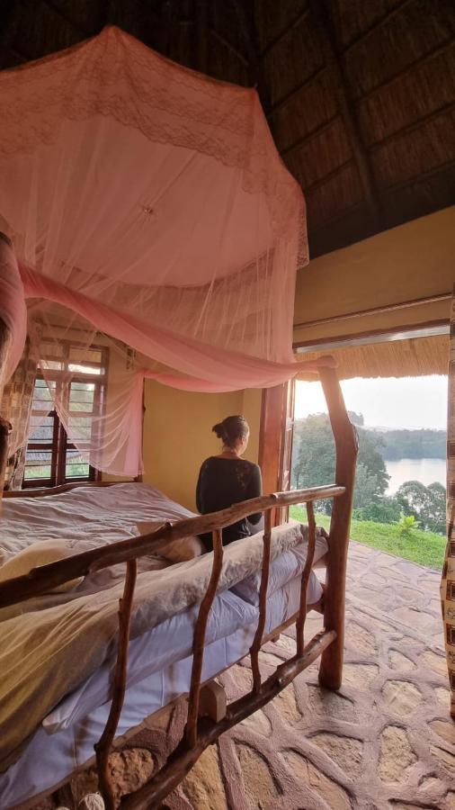 Lake Nyamirima cottages Fort Portal Esterno foto
