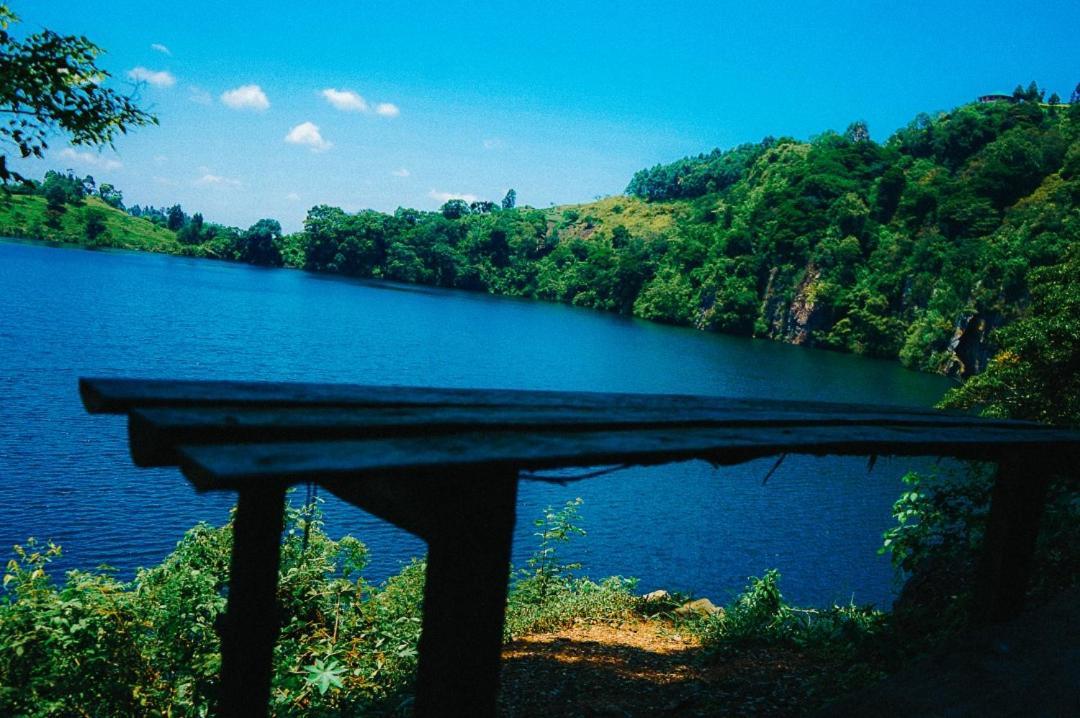 Lake Nyamirima cottages Fort Portal Esterno foto