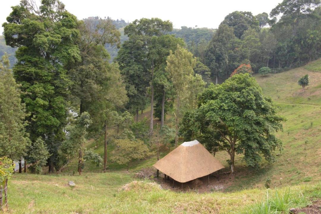 Lake Nyamirima cottages Fort Portal Esterno foto